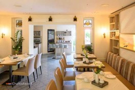 Café bij Hotel Zur Seemöwe op Eiland Poel, Duitsland